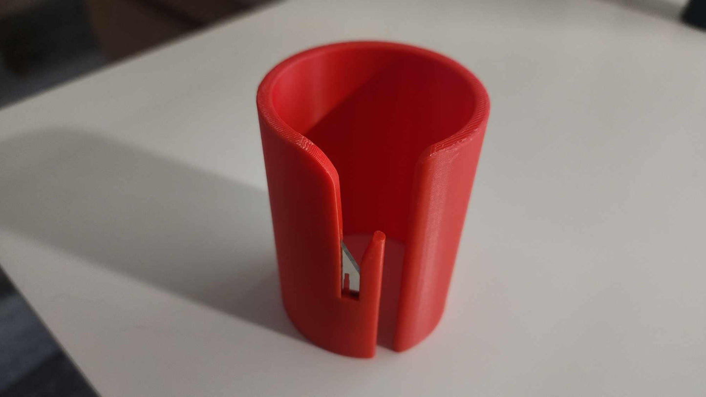 Effortless Gift Wrap Cutter – Perfectly Trim Your Wrapping Paper