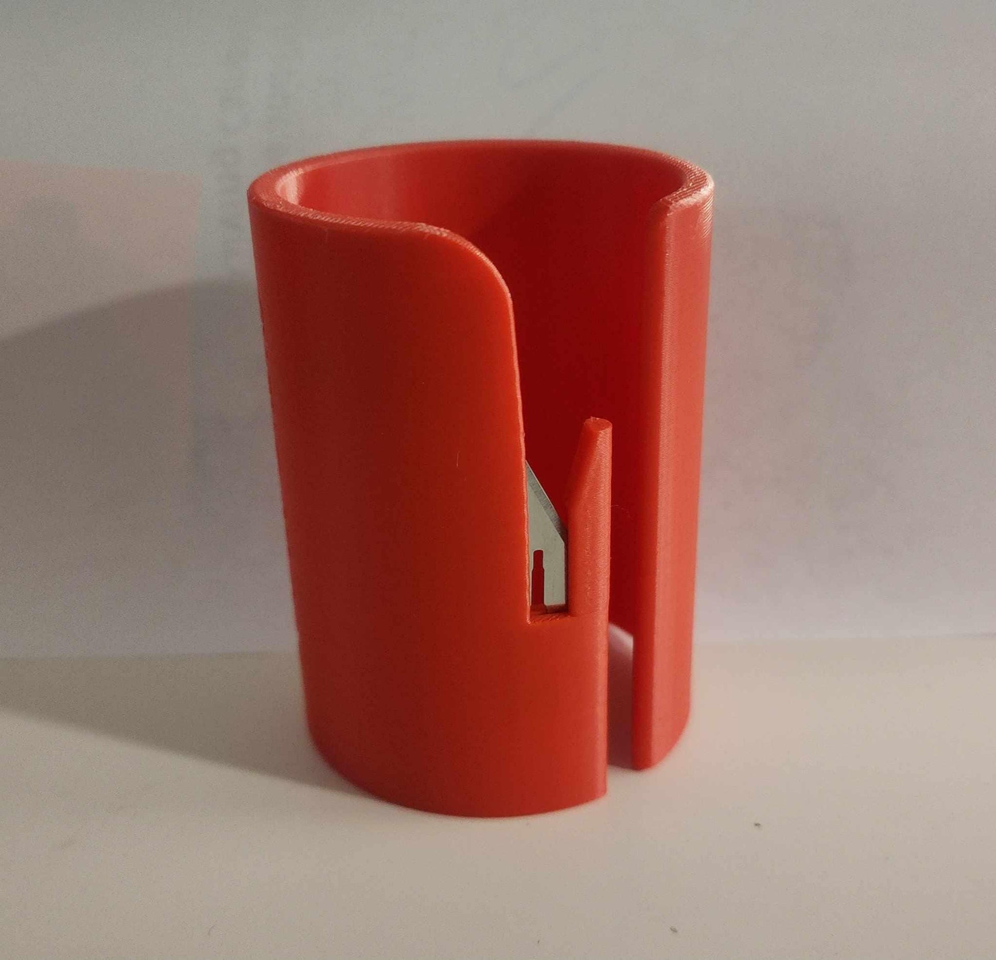 Effortless Gift Wrap Cutter – Perfectly Trim Your Wrapping Paper