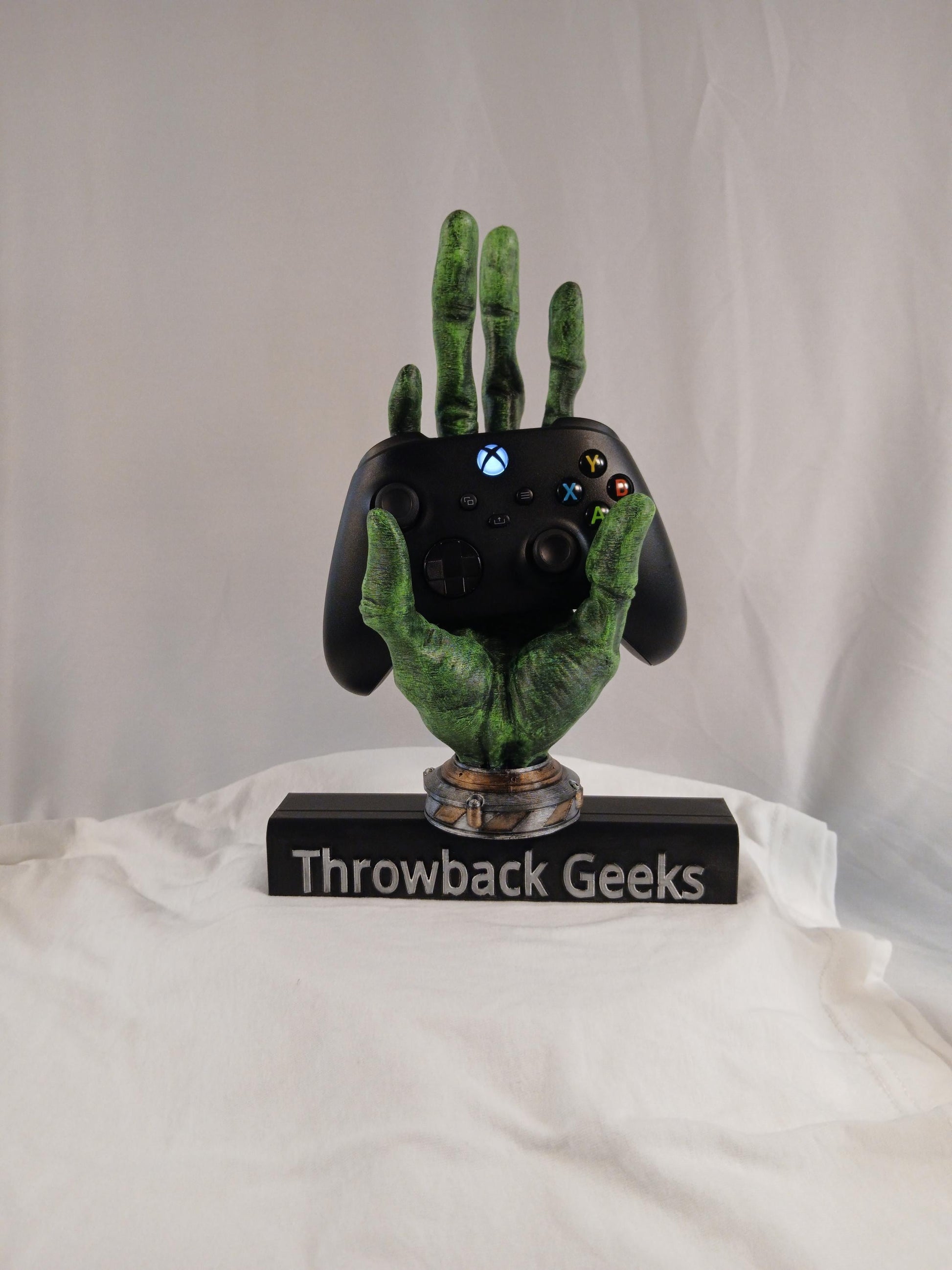 Alien Hand Controller Holder: 3D Printed Sci-Fi Gaming Stand