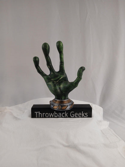 Futuristic Alien Hand Controller Holder for Gamers: 3D Printed Stand