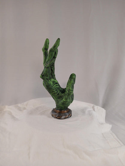 Alien Hand Controller Holder: 3D Printed Sci-Fi Gaming Stand