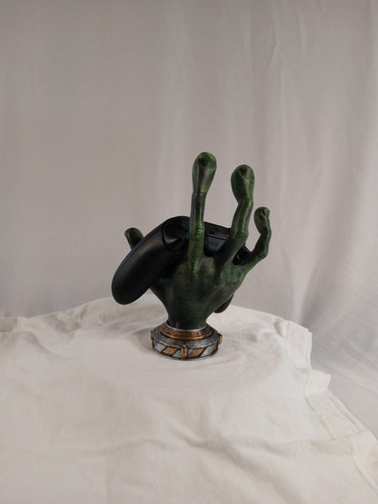 Futuristic Alien Hand Controller Holder for Gamers: 3D Printed Stand