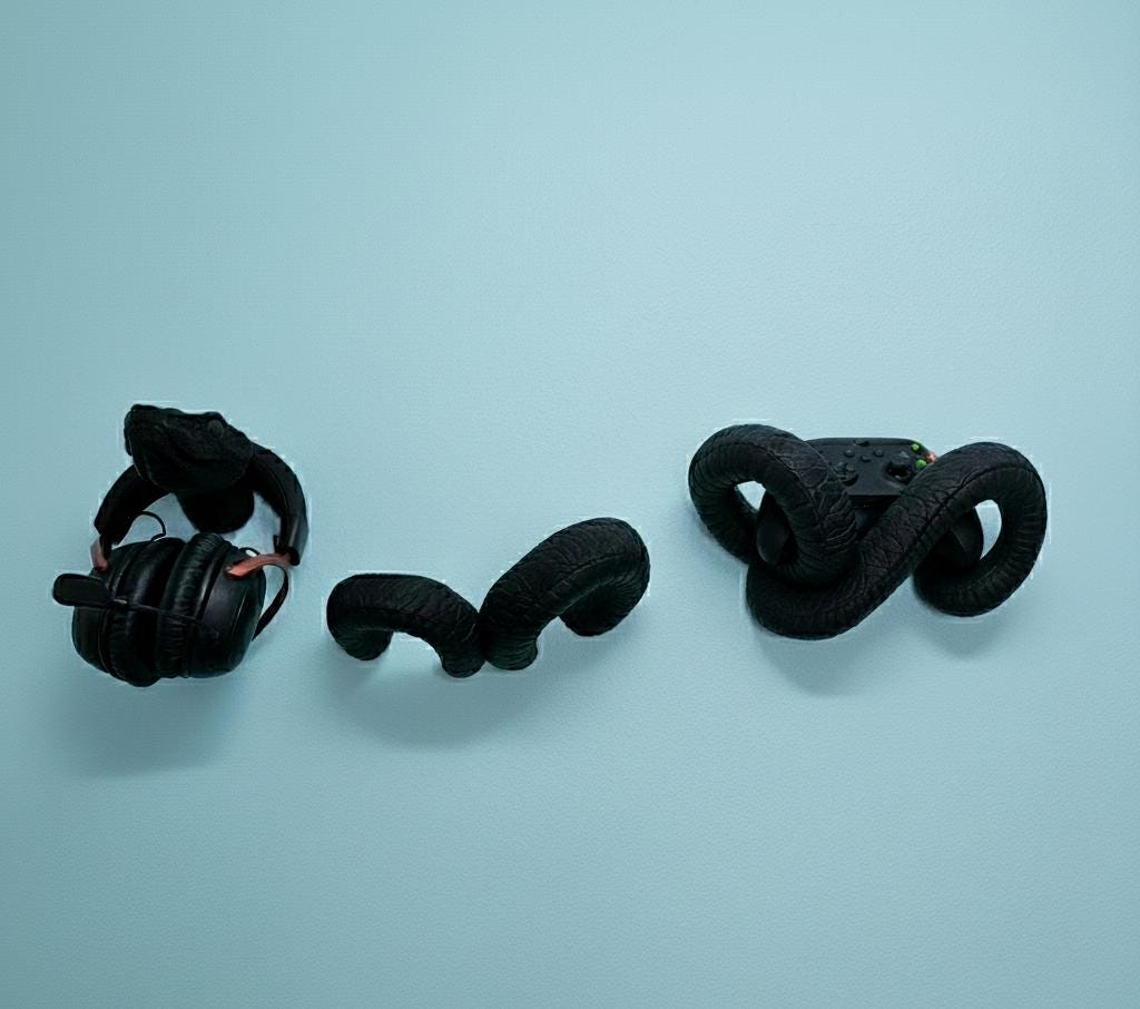 Silent Slither Anaconda Wall Controller & Headset Holder | Snake Gaming Wall Mount