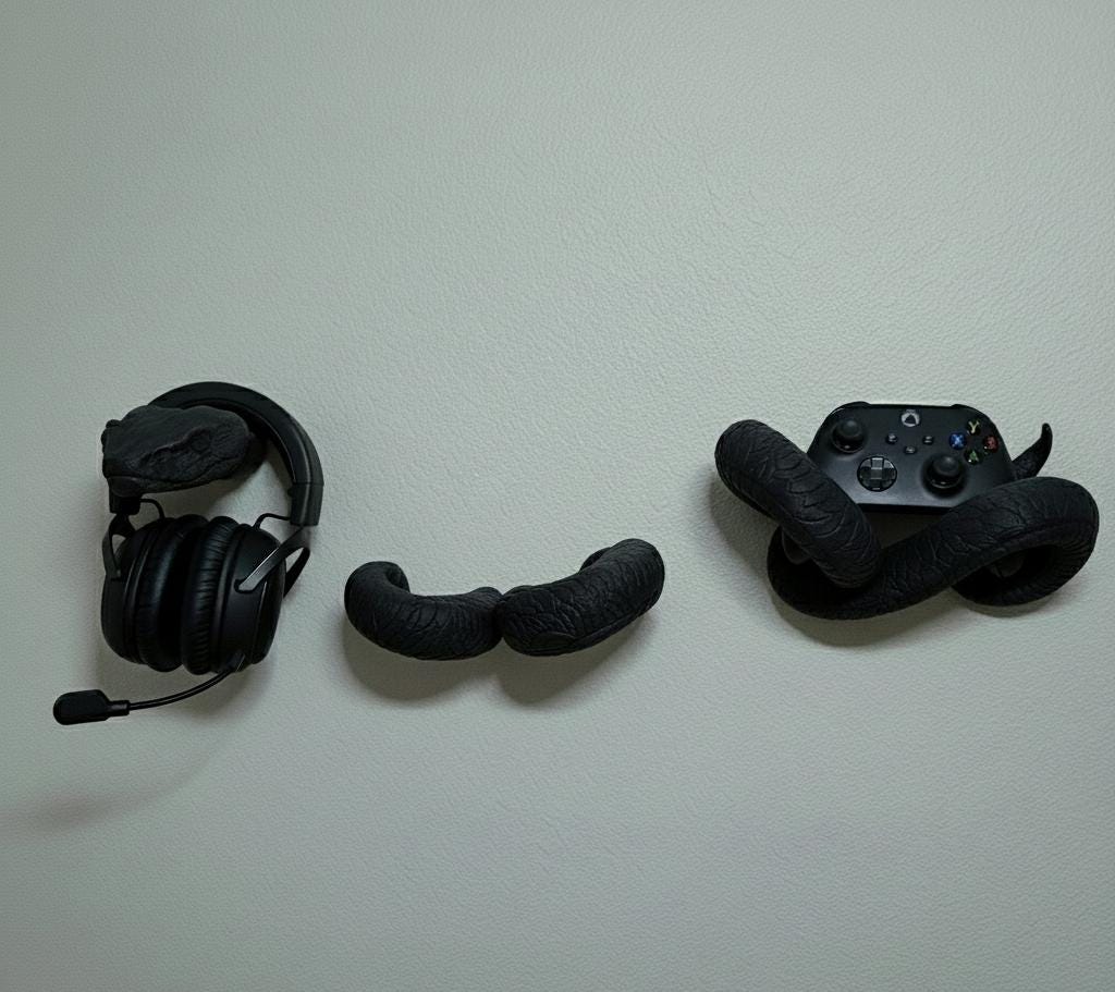 Silent Slither Anaconda Wall Controller & Headset Holder | Snake Gaming Wall Mount